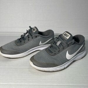 Sku: 908996010 Used Nike sneakers